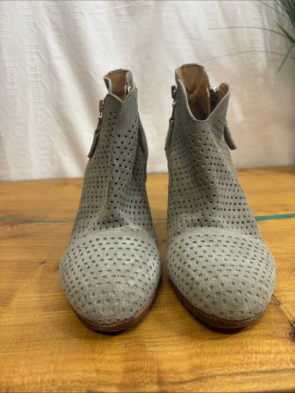 Rag & Bone | Margot Perforated Suede Ankle Boot in Cemento Suede Gray 39.5